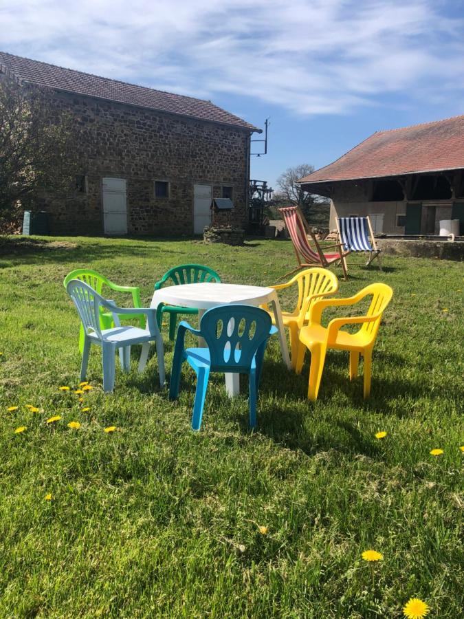 Gîte à la ferme chaleureux avec cheminée Preveranges Extérieur photo